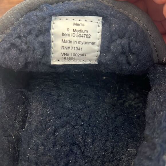 L.L.Bean Men's Gray Slippers - Picture 5 of 5